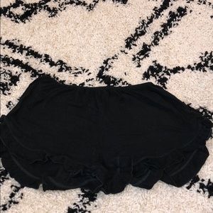 brandy melville ruffled black shorts